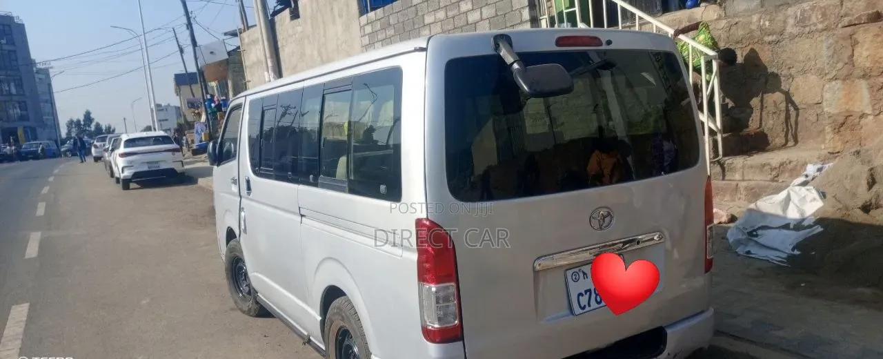Toyota HiAce 2007 Silver