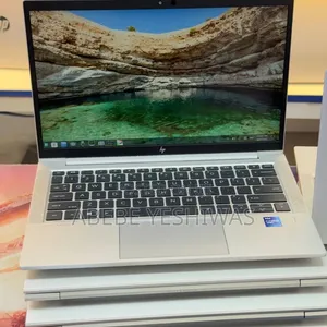 New Laptop HP EliteBook 830 G8 8GB Intel Core i7 SSD 512GB