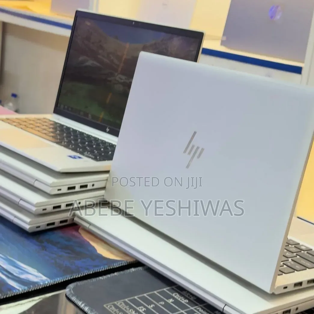 New Laptop HP EliteBook 830 G8 8GB Intel Core i7 SSD 512GB