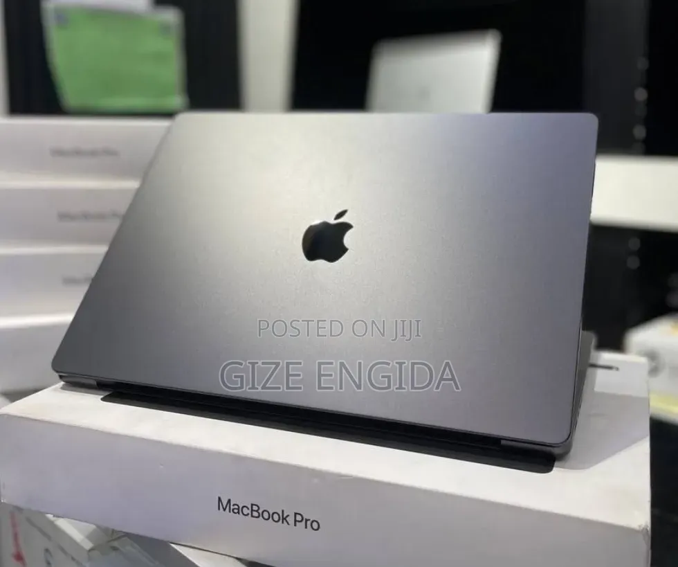 New Laptop Apple MacBook Pro 2024 M4 Max 48GB Apple M4 Max SSD 2T