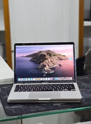 New Laptop Apple MacBook Pro 2020 32GB Intel Core i7 SSD 512GB