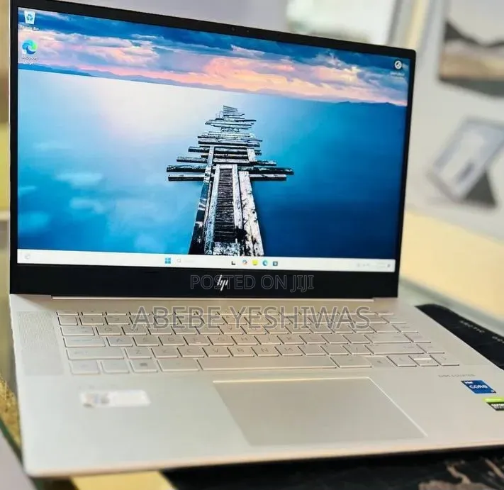 New Laptop HP Envy 15 16GB Intel Core i7 SSD 512GB