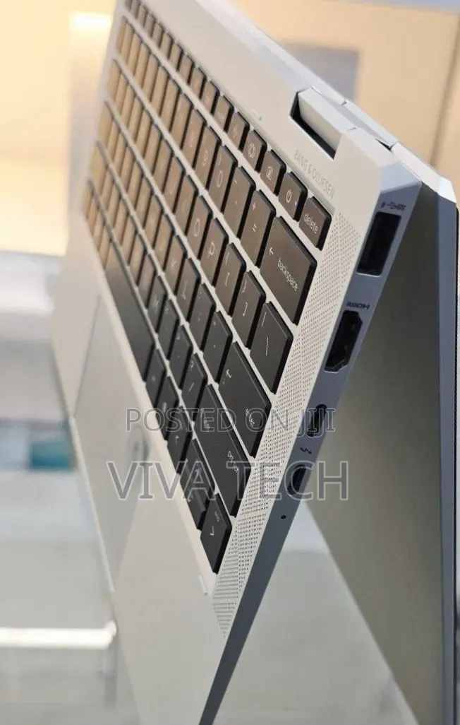 New Laptop HP EliteBook 1040 G8 16GB Intel Core i7 SSD 512GB