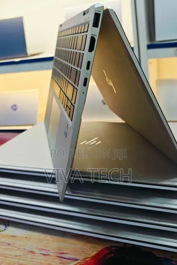 New Laptop HP EliteBook 1040 G8 16GB Intel Core i7 SSD 512GB