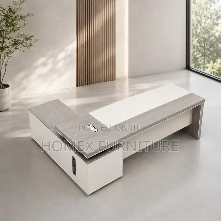 Executive Furniture Desk |