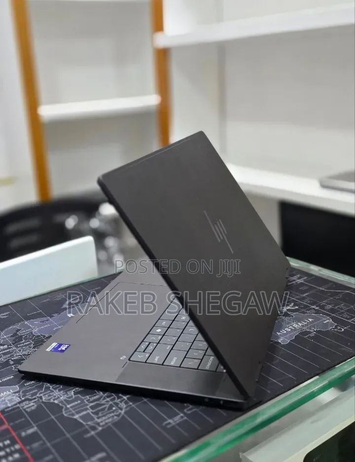New Laptop HP OmniBook X Flip 16" 16GB Intel Core i7 SSD 1T