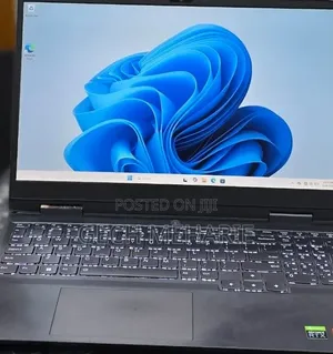 New Laptop Lenovo LOQ 15AHP10 16GB AMD Ryzen 7 SSD 512GB