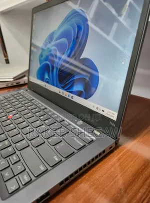 New Laptop Lenovo ThinkPad T14 16GB Intel Core i7 SSD 512GB