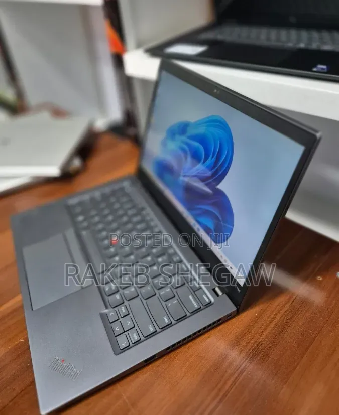 New Laptop Lenovo ThinkPad T14 16GB Intel Core i7 SSD 512GB