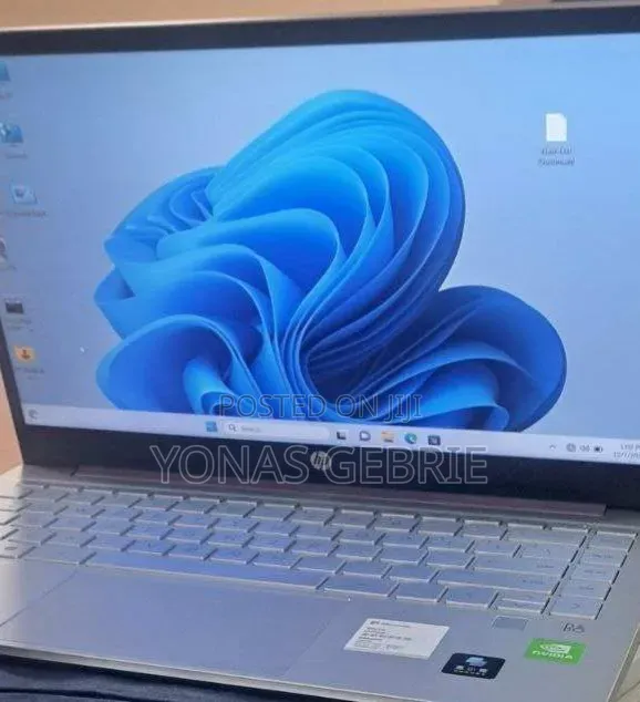 New Laptop Microsoft Surface 16GB Intel Core i7 SSD 256GB
