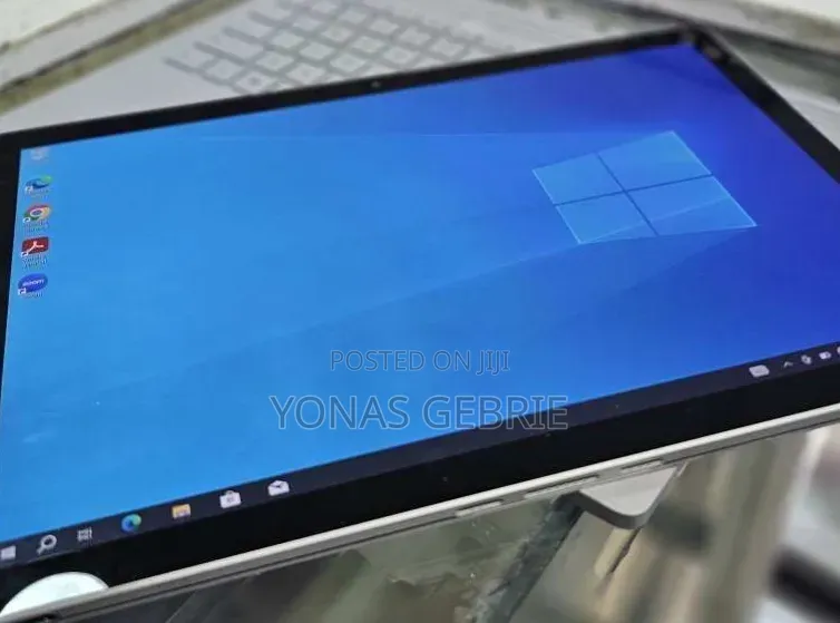 New Laptop Microsoft Surface 16GB Intel Core i7 SSD 256GB