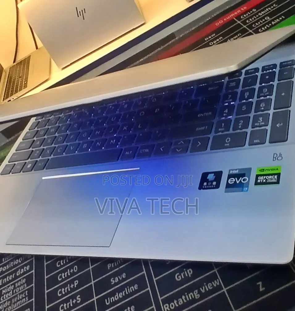 New Laptop HP Pavilion 14 16GB Intel Core i7 SSD 1T