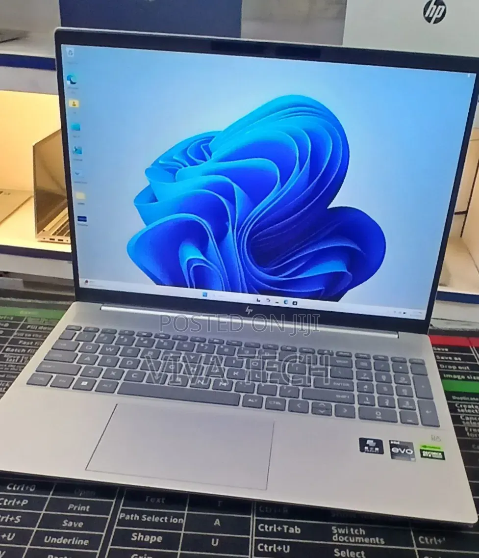 New Laptop HP Pavilion 14 16GB Intel Core i7 SSD 1T