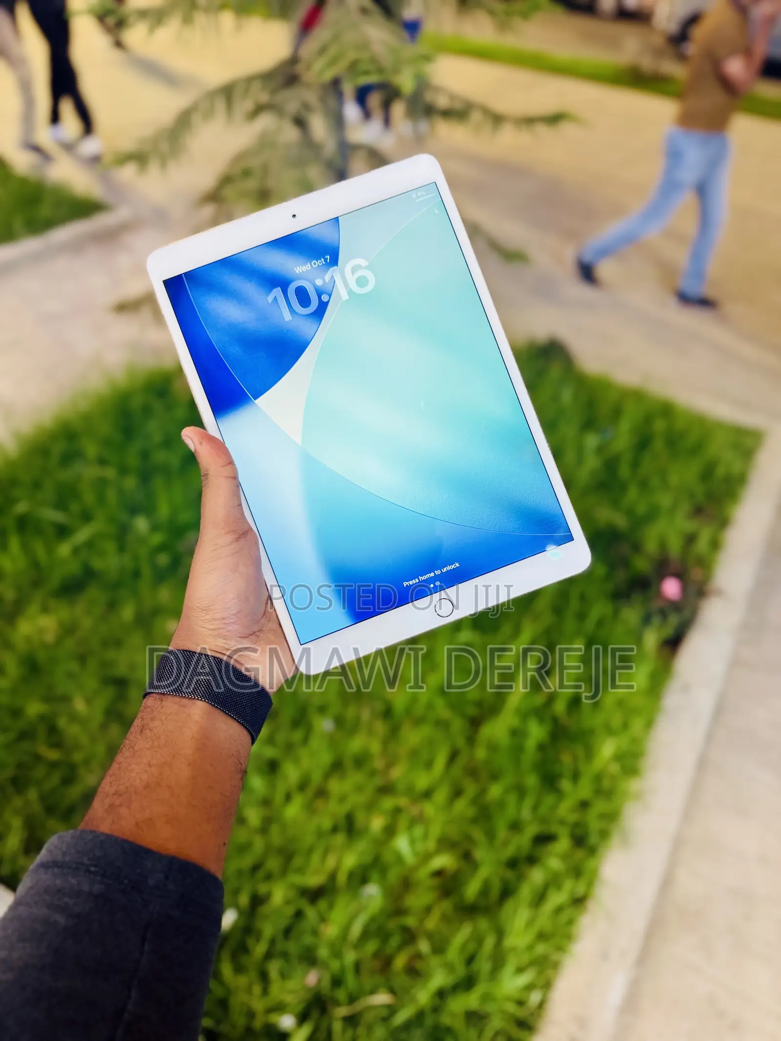 Apple iPad Air (2020) Wi-Fi 64 GB