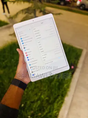 Apple iPad Air (2020) Wi-Fi 64 GB