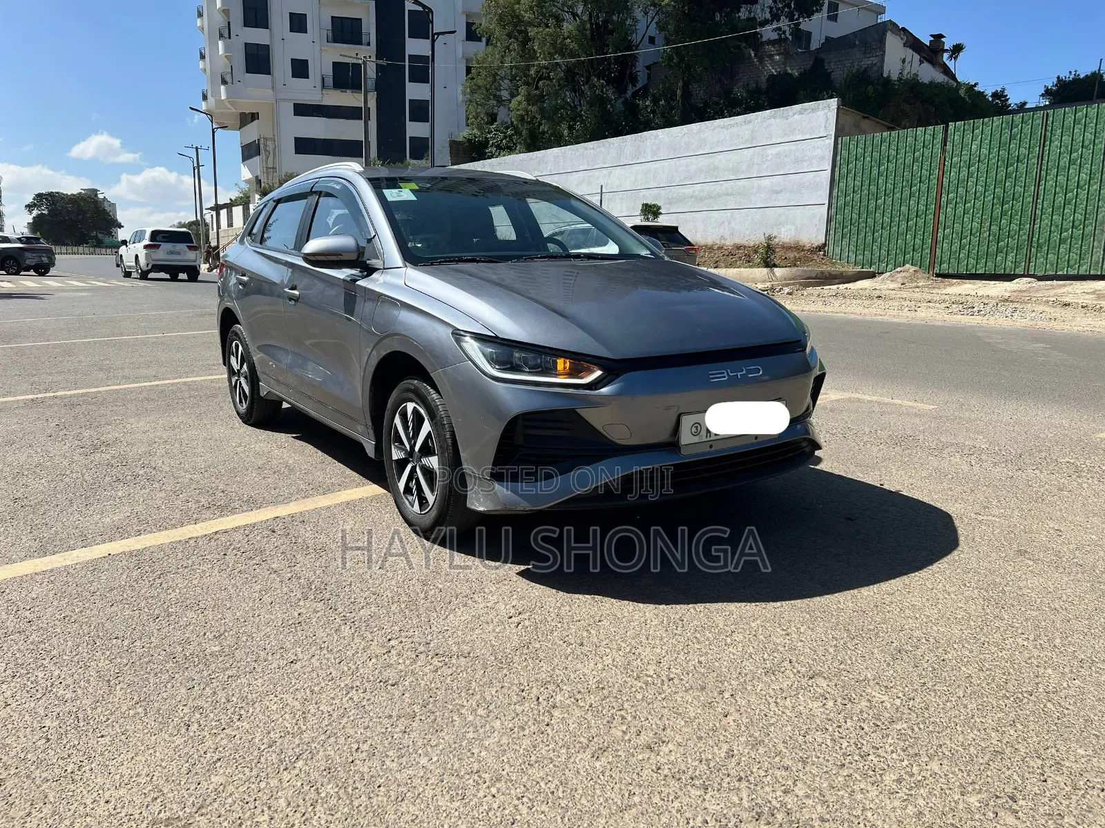 BYD E2 43 kWh 94 hp FWD 2025 Gray