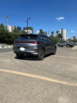 BYD E2 43 kWh 94 hp FWD 2025 Gray
