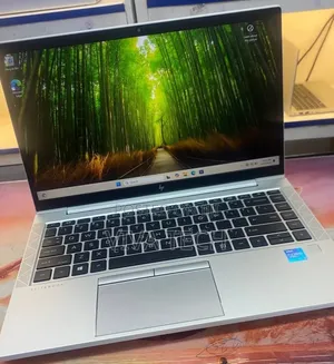 New Laptop HP EliteBook 840 G8 16GB Intel Core i5 SSD 512GB