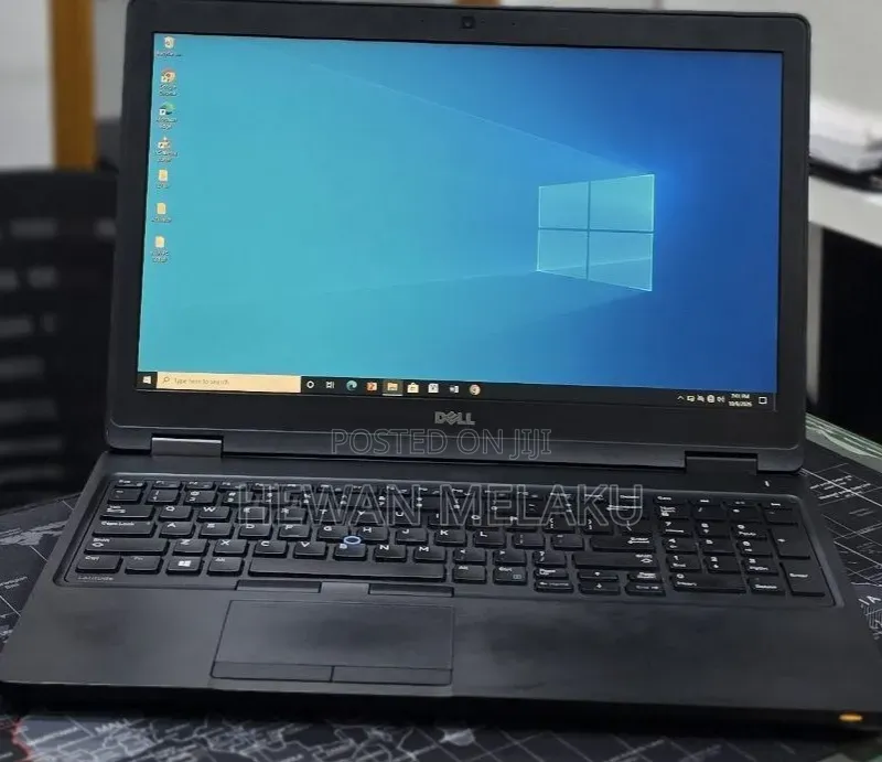 New Laptop Dell 8GB Intel Core i7 SSD 256GB