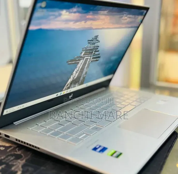 New Laptop HP Envy 15 16GB Intel Core i7 SSD 512GB
