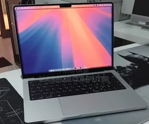 New Laptop Apple MacBook Pro 2024 M4 16GB Apple M4 Pro SSD 512GB