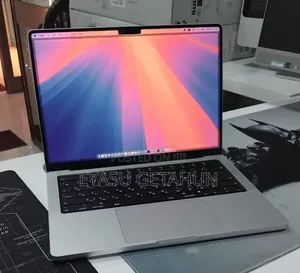 New Laptop Apple MacBook Pro 2024 M4 16GB Apple M4 Pro SSD 512GB