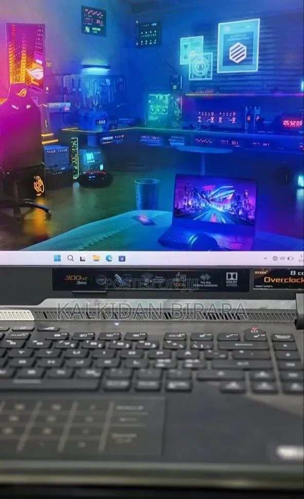 New Laptop Asus ROG Strix G15 8GB AMD Ryzen 9 SSD 1T