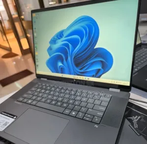 New Laptop HP OmniBook Ultra Flip 16" 16GB Intel Core Ultra 7 SSD 1T