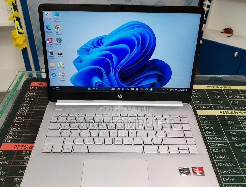 New Laptop HP 8GB AMD Ryzen 5 SSD 512GB