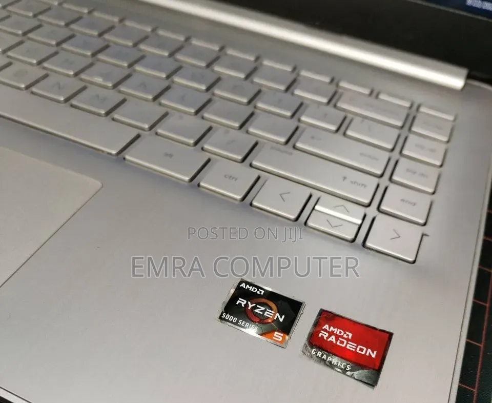 New Laptop HP 8GB AMD Ryzen 5 SSD 512GB