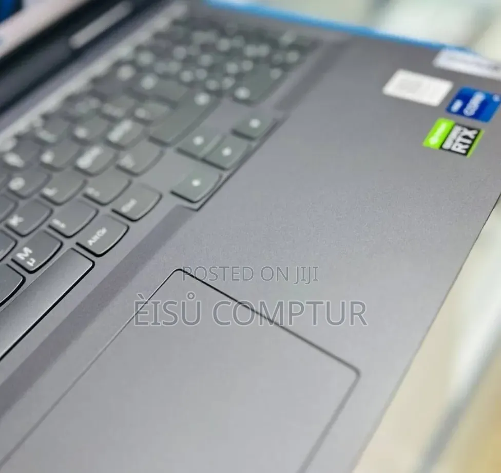 New Laptop Lenovo LOQ 15IRH8 16GB Intel Core i7 SSD 1T