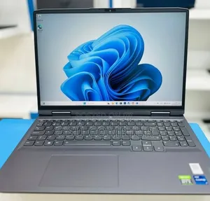 New Laptop Lenovo LOQ 15IRH8 16GB Intel Core i7 SSD 1T