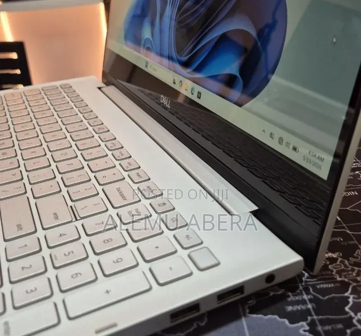 New Laptop Dell Inspiron 15 16GB Intel Core i5 SSD 256GB