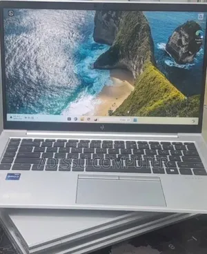 New Laptop HP EliteBook 840 G8 16GB Intel Core i7 SSD 512GB