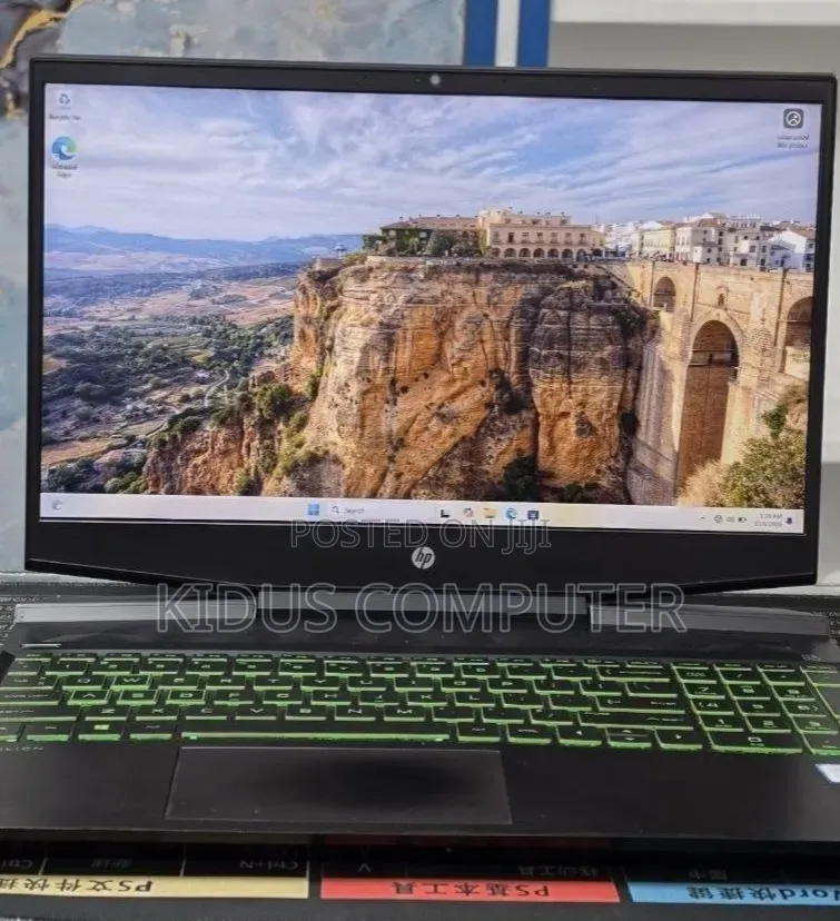 New Laptop HP Pavilion 15 16GB Intel Core i5 SSD 512GB