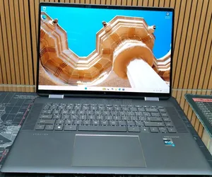 New Laptop HP Spectre 16GB Intel Core i7 SSD 512GB
