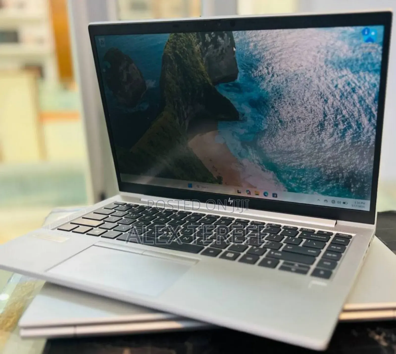New Laptop HP EliteBook 845 G8 16GB AMD Ryzen 7 SSD 512GB
