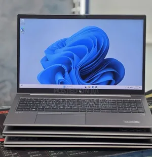 New Laptop HP ZBook 15 16GB Intel Core i5 SSD 512GB