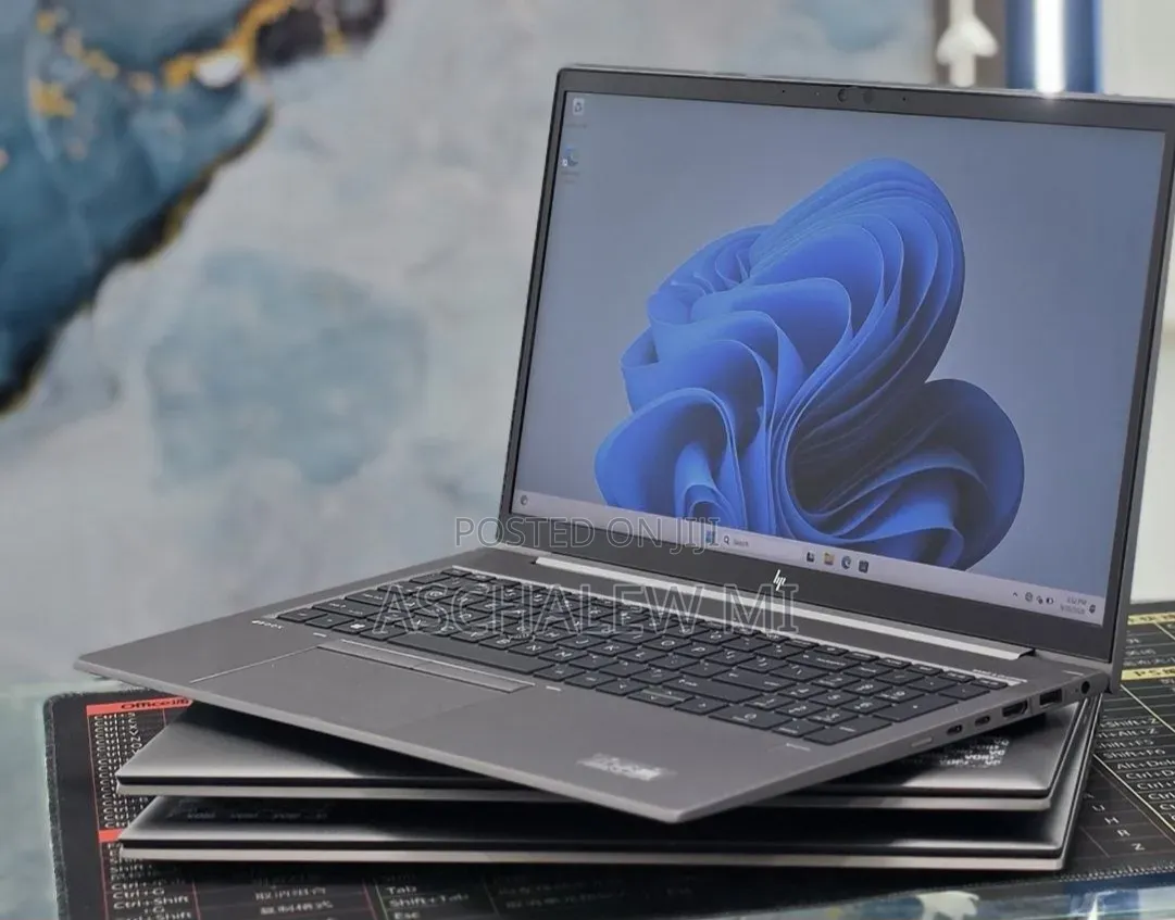 New Laptop HP ZBook 15 16GB Intel Core i5 SSD 512GB