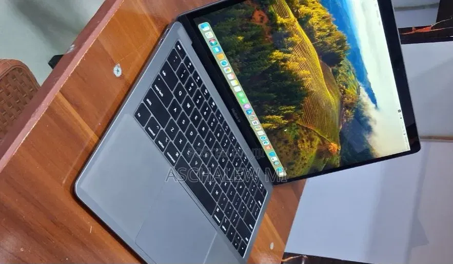 New Laptop Apple MacBook Air 2019 8GB Intel Core i5 SSD 128GB