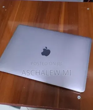 New Laptop Apple MacBook Air 2019 8GB Intel Core i5 SSD 128GB