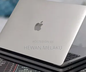 New Laptop Apple MacBook Pro 2020 M1 8GB Apple M1 SSD 512GB