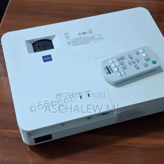 Sony Projector
Model Name VPL-Dx220
Hardware L