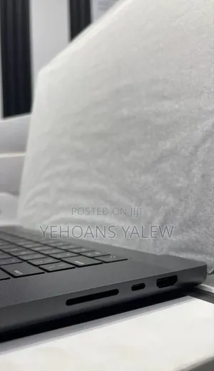 New Laptop Apple MacBook Pro 2024 M4 Max 48GB Apple M4 Max SSD 2T