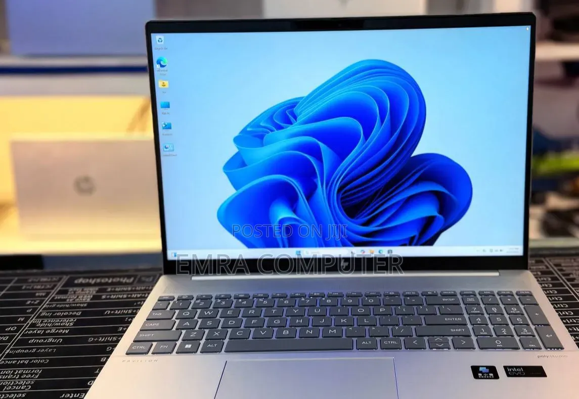 New Laptop HP 32GB Intel Core i7 SSD 1T