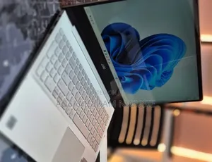 New Laptop Dell Inspiron 15 16GB Intel Core i5 SSD 256GB
