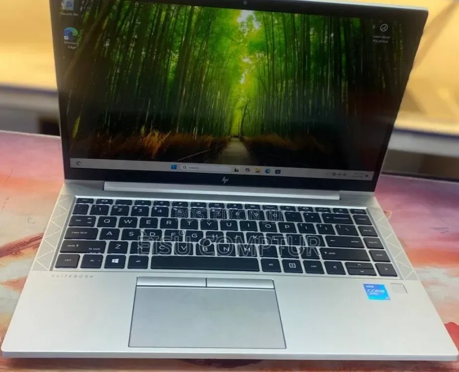 New Laptop HP EliteBook 840 G8 16GB Intel Core i5 SSD 512GB