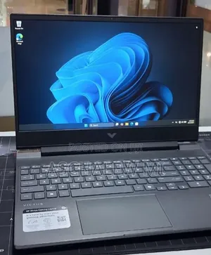 New Laptop HP Victus 16 16GB AMD Ryzen 7 SSD 512GB