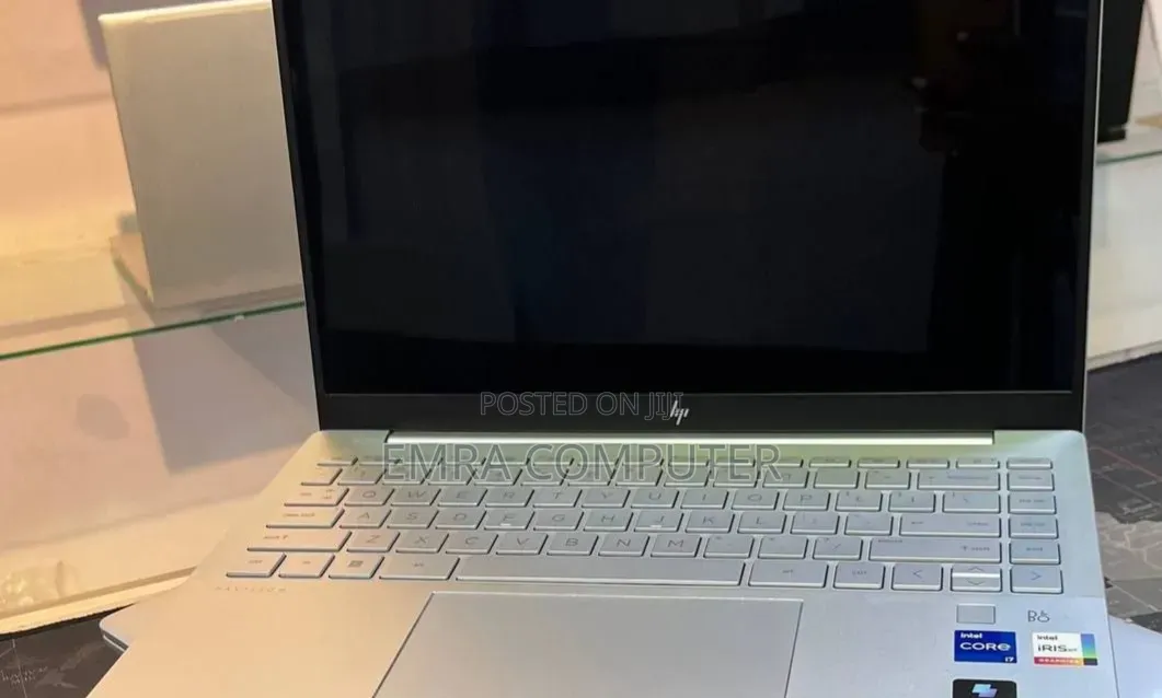 New Laptop HP Pavilion 14 16GB Intel Core i7 SSD 1T