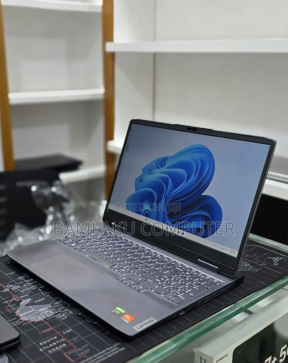New Laptop Lenovo LOQ 15ARP9 16GB AMD Ryzen 7 SSD 512GB